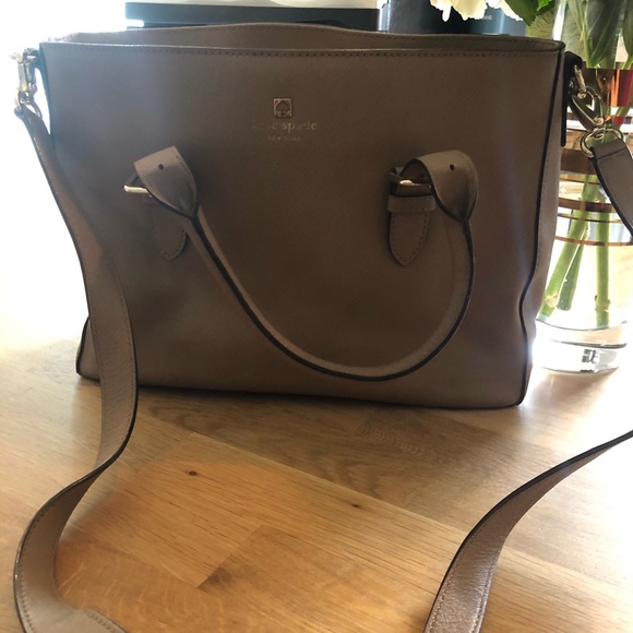Kate Spade Purse - Picture 1 of 3